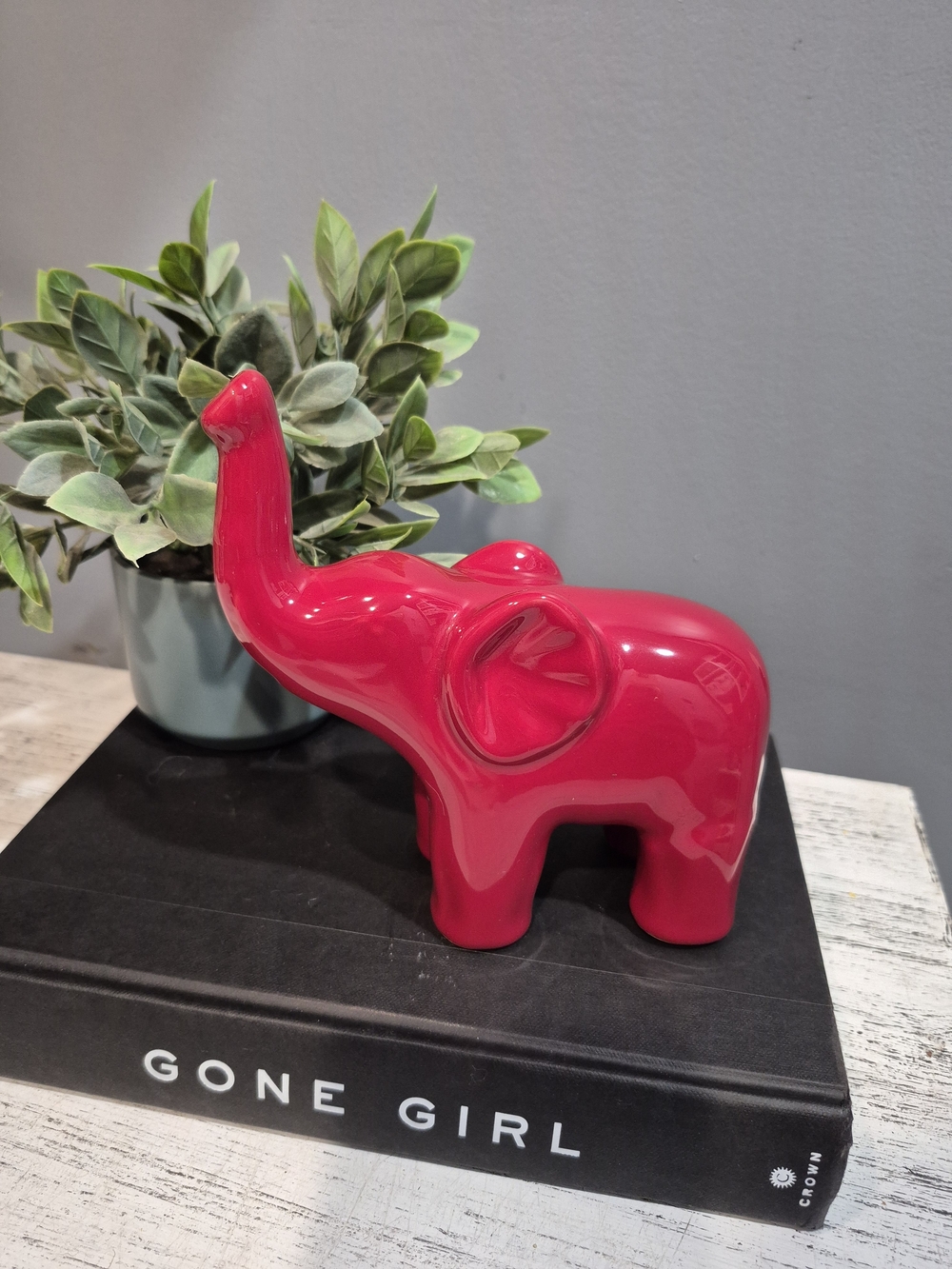 Glossy Red Ceramic Elephant Home Decor Excellent Like New 6 "
